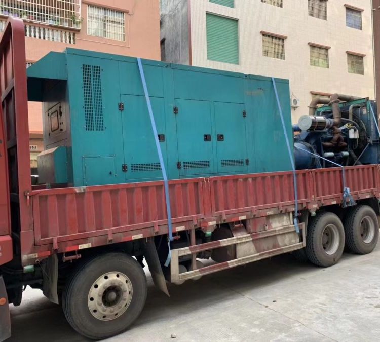 玛纳斯如何在不同负载率下确保 400KW 柴油发电机组的正常运行？